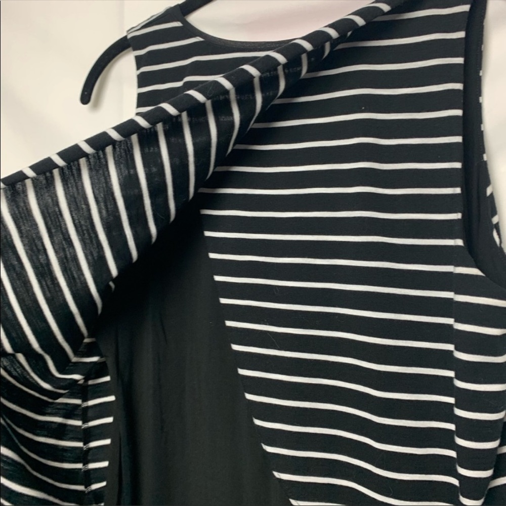 ๐ธ3/$25 WHBM V-neck Layered Black and White Striped High Lo Tank Top, Size S - Picture 12 of 15